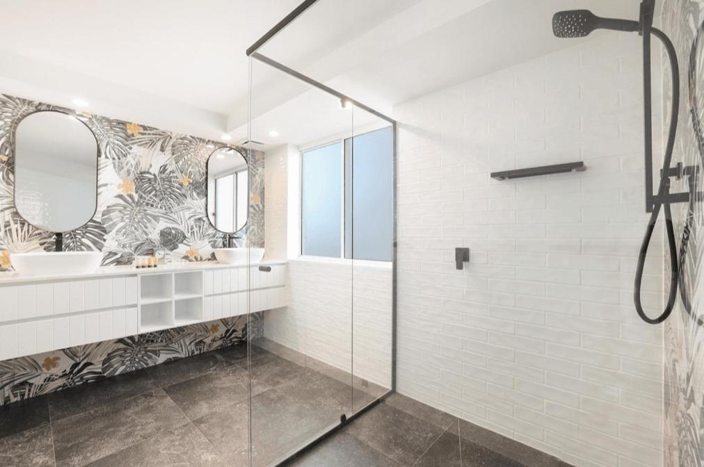 Apartment 3 Bedroom Floor Beachfront In Surfers Paradise - Q