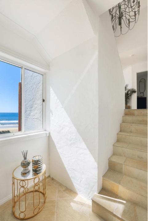 3 Bedroom Floor Beachfront In Surfers Paradise - Q Gold Coast