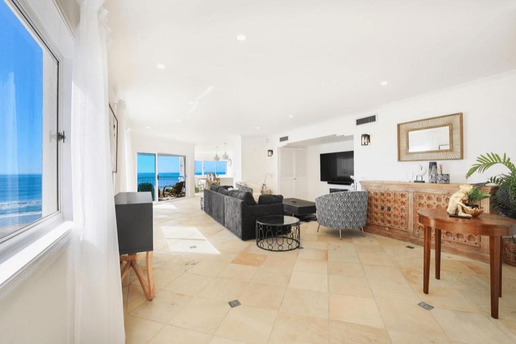 3 Bedroom Floor Beachfront In Surfers Paradise - Q Apartment